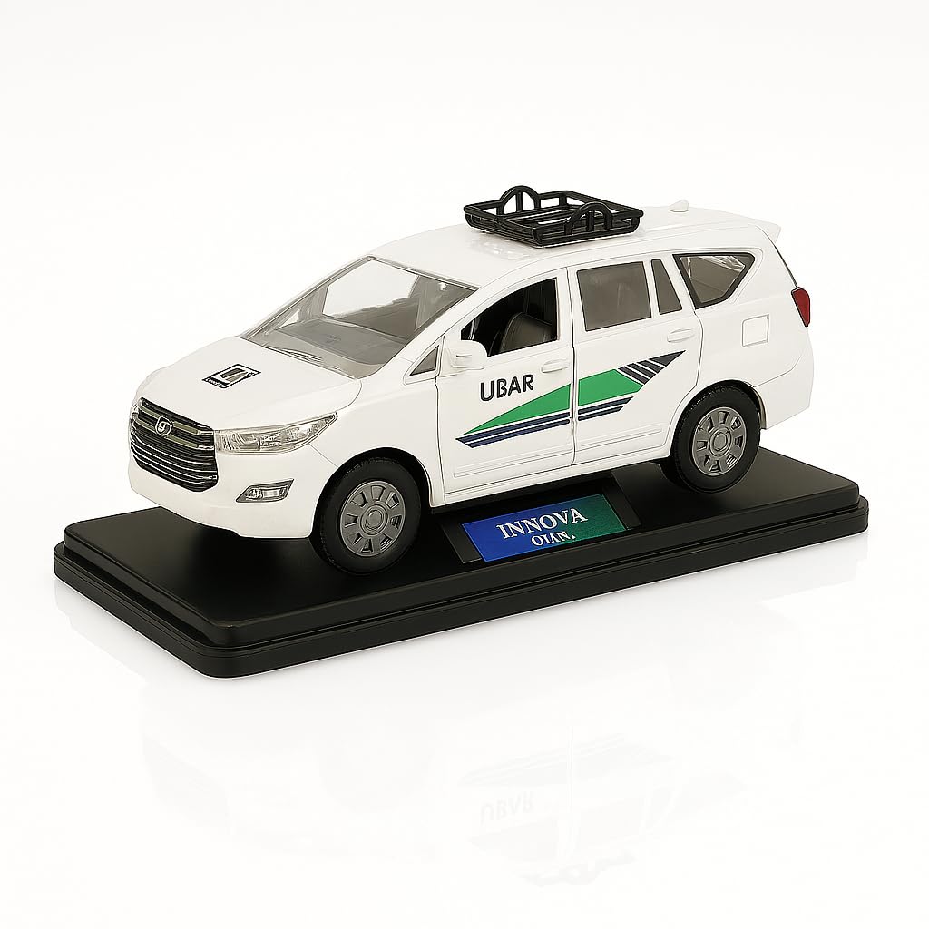 Police Die-Cast Model Car, 1:32 Scale, White, Pull Back Mechanism with Display Box (Highway Petroling Edition)