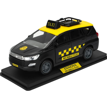 Police Die-Cast Model Car, 1:32 Scale, White, Pull Back Mechanism with Display Box (Mumbai Taxi Edition)